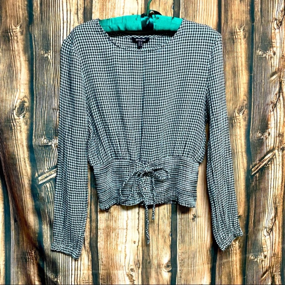Gingham Black & White Fitted Blouse with Tie Front-Boho-Romantic-Country